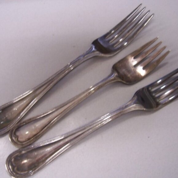 Reed & Barton | Dining | English Gentry Silverplate By Reed  English Gentry (Silverplate) by REED & BARTON -- 2 Forks, 1 Salad Fork 2 Knives